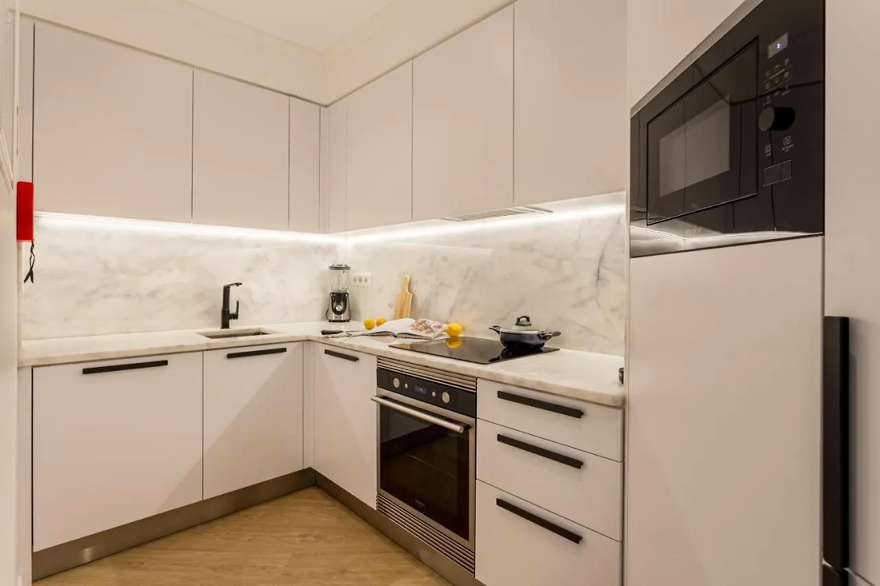 Joivy Cosy Apt In Parede Near The Beach 0*,